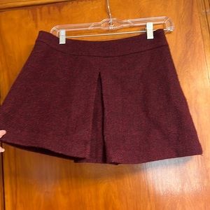 Theory dark red wool mini skirt single pleaded size 0
